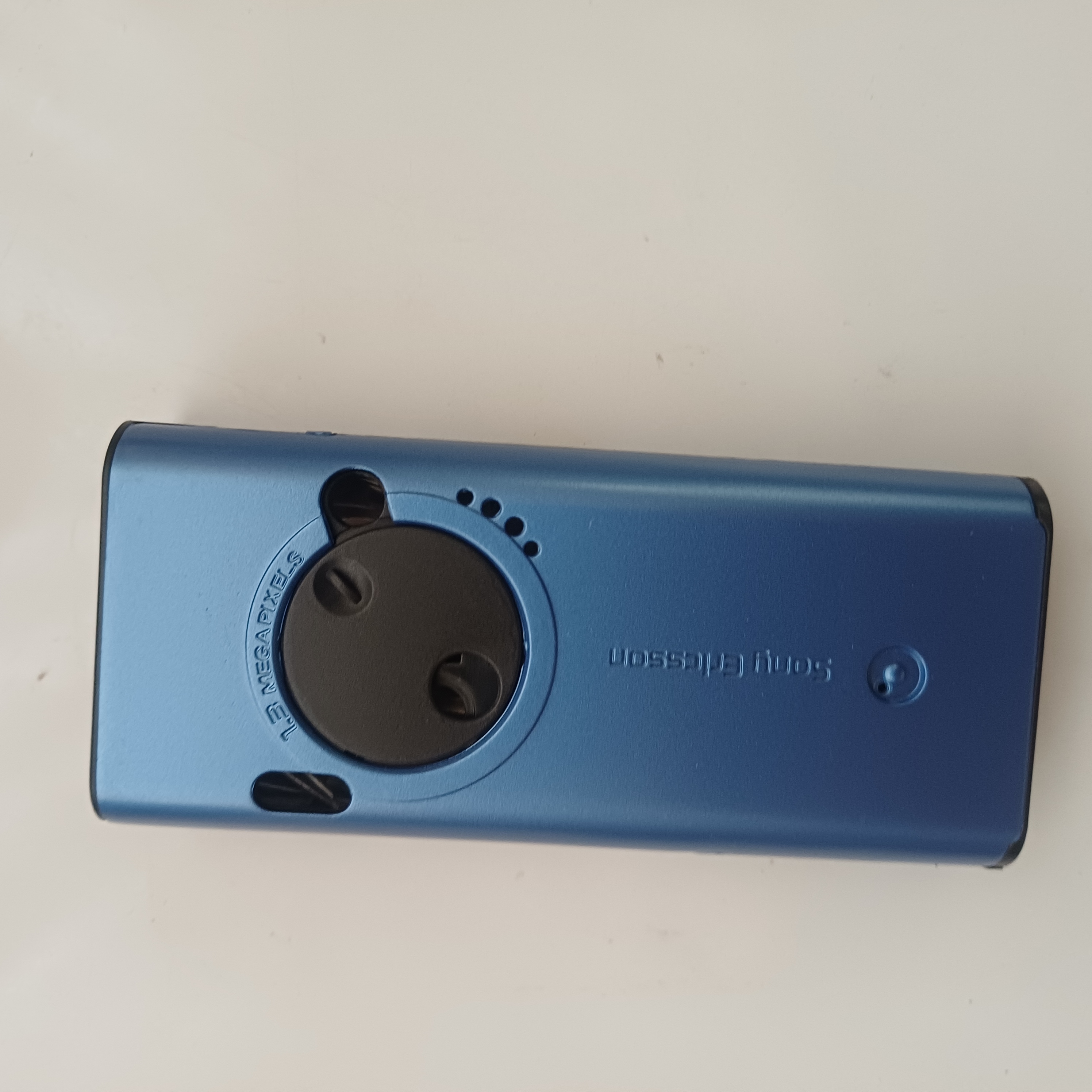قاب و شاسی سونی اریکسون k600i رنگ ابی