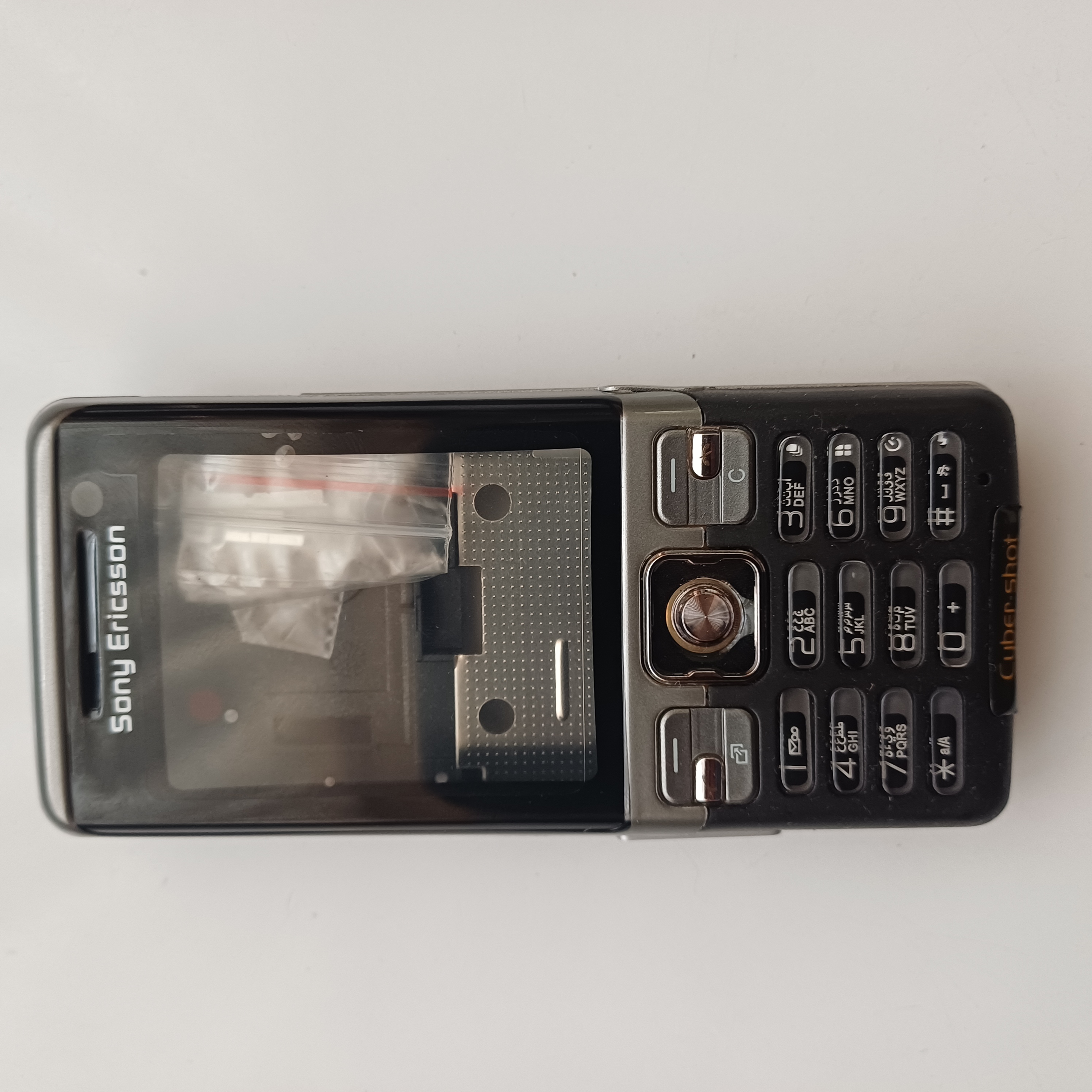 قاب کامل با شاسی c702 سونی اریکسون