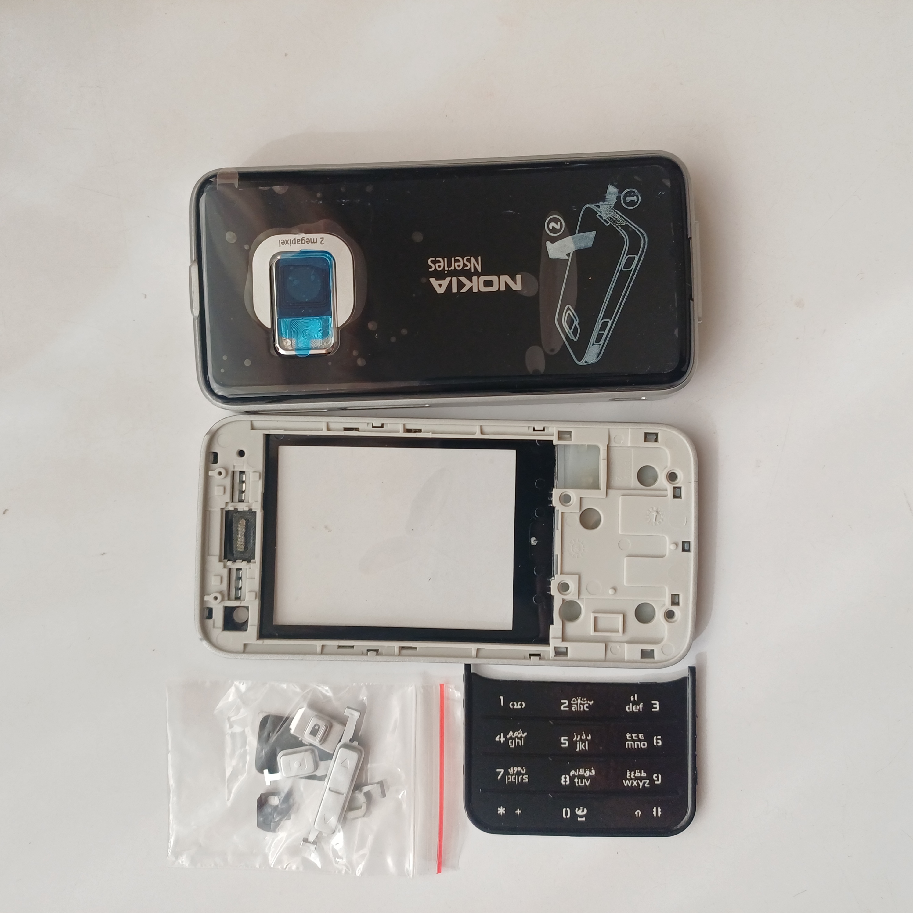 قاب کامل N81 8G نوکیا